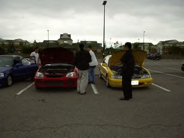 http://i61.photobucket.com/albums/h42/RedDawg55/Car%20club%20pics/1st%20UBRF%20meet%209-22-01%20Hoch%20lot/sideline4.jpg