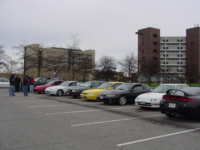 http://i61.photobucket.com/albums/h42/RedDawg55/Car%20club%20pics/4-21-02%20Track%20Day/pre-racemeetup.jpg