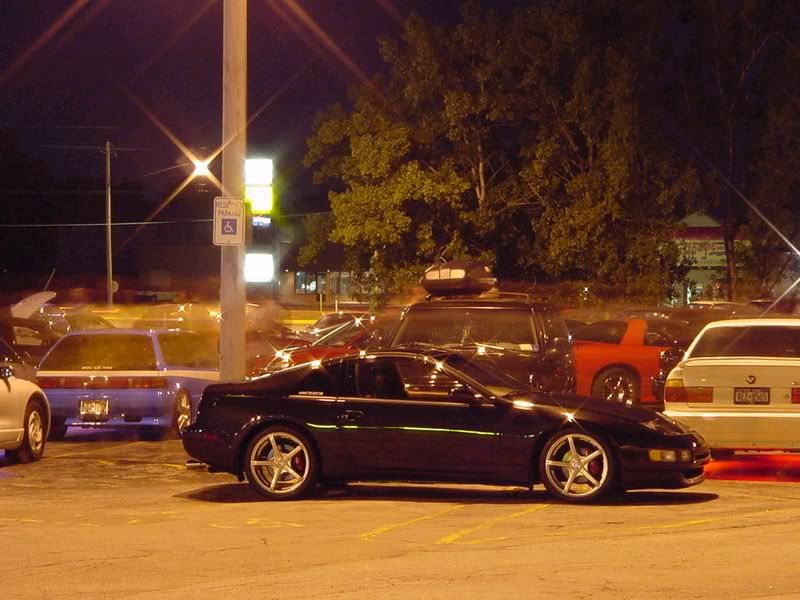 http://i61.photobucket.com/albums/h42/RedDawg55/Car%20club%20pics/Pizza%20Hut%208-18-02/onyxsideshot.jpg