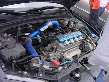 http://i61.photobucket.com/albums/h42/RedDawg55/Car%20club%20pics/South%20Lake%20Village%204-28-02/2002civicengine.jpg