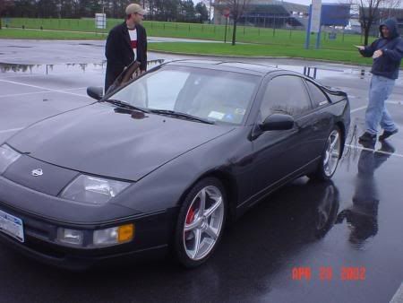 http://i61.photobucket.com/albums/h42/RedDawg55/Car%20club%20pics/South%20Lake%20Village%204-28-02/300zx.jpg