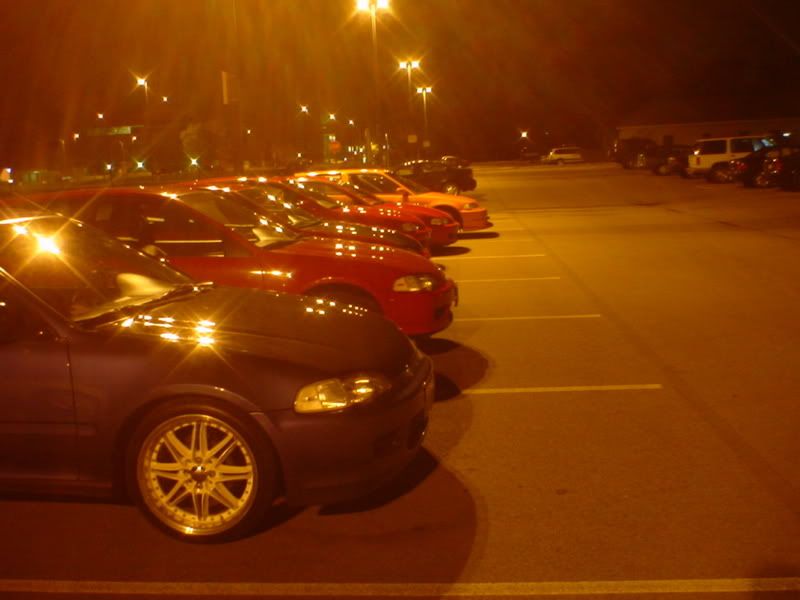 http://i61.photobucket.com/albums/h42/RedDawg55/Car%20club%20pics/hatch%20meet/side.jpg