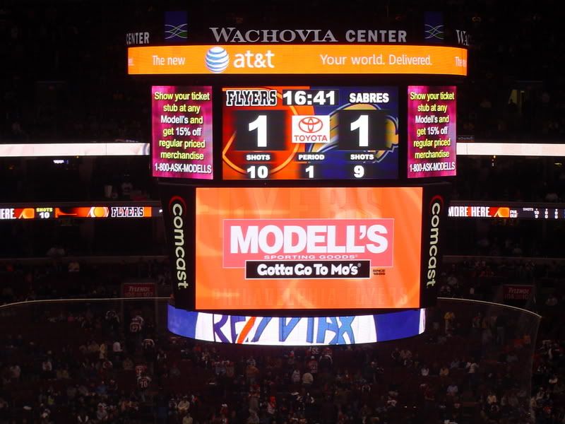 http://i61.photobucket.com/albums/h42/RedDawg55/sabres%20flyers%20game%202007/DSC00746.jpg