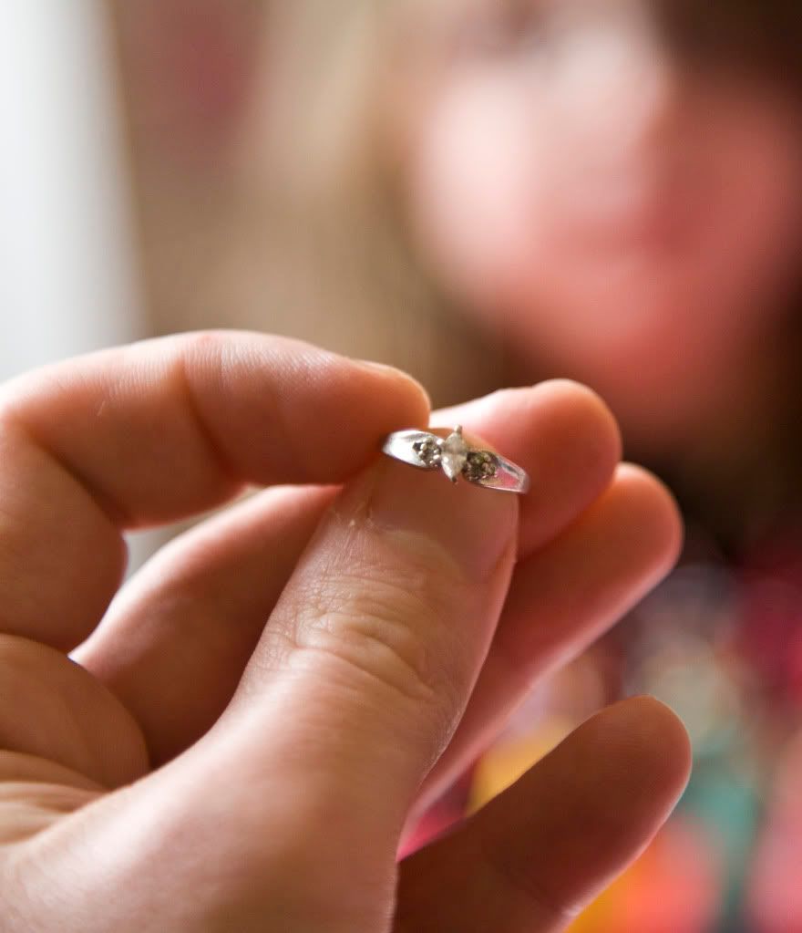 IMAGE: http://i61.photobucket.com/albums/h45/Elijaheos/1ring2.jpg