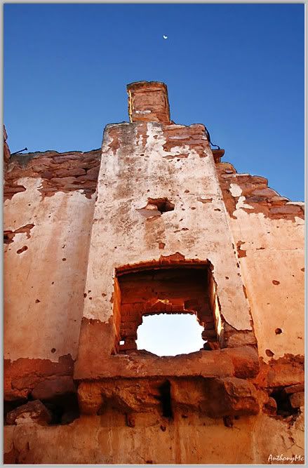 IMAGE: http://i61.photobucket.com/albums/h45/anthonymc_photos/House8softlightblend.jpg