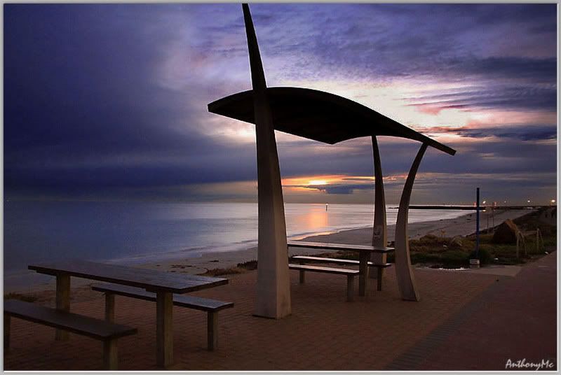 IMAGE: http://i61.photobucket.com/albums/h45/anthonymc_photos/sky5.jpg?t=1165962927