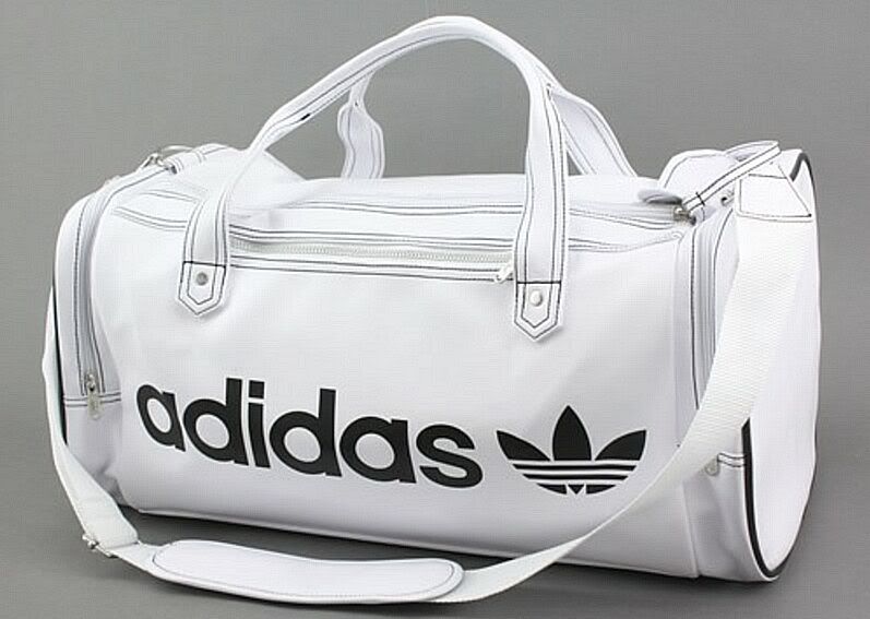 AdiAdicolorTeamBagWht-Blk1.jpg