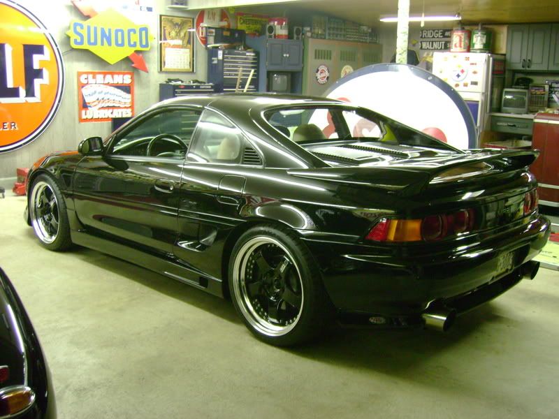 http://i61.photobucket.com/albums/h51/tksmr2/Wheels/DSC00881.jpg