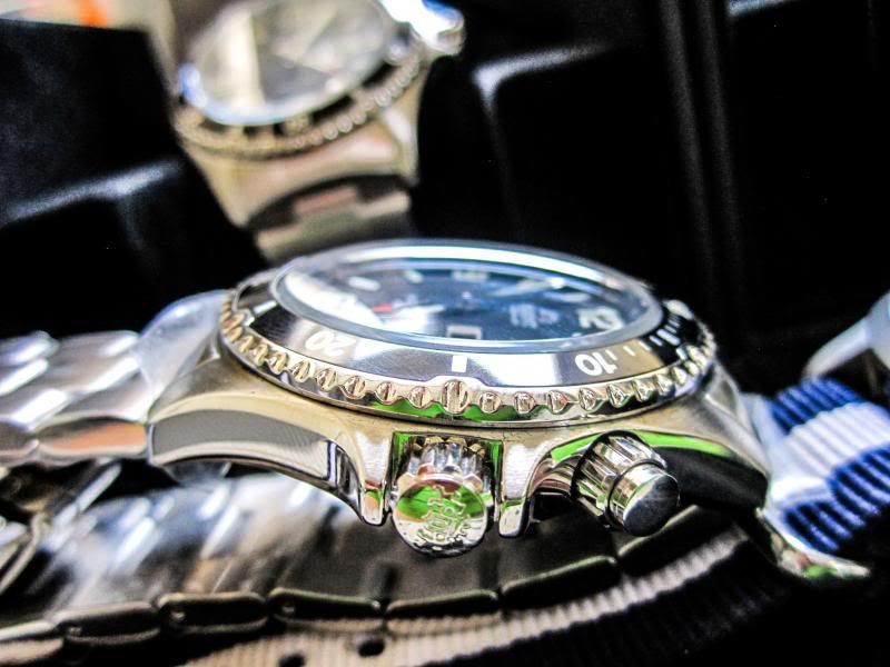 Bán đồng hồ Orient Black Mako CEM65001B new 100% - 3