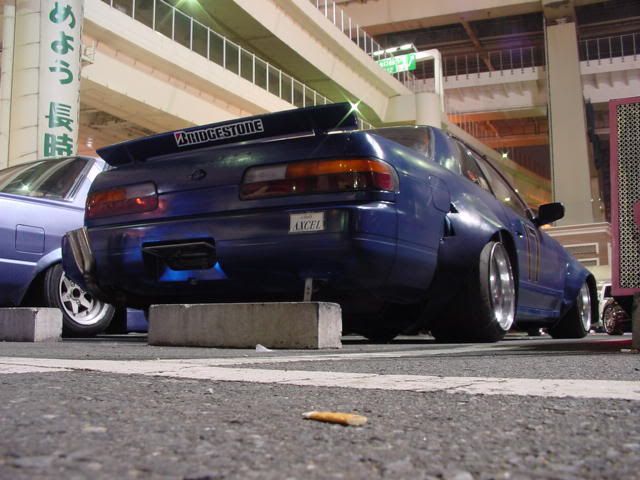 http://i61.photobucket.com/albums/h58/konvokiller/wangan11.jpg