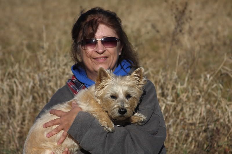 IMAGE: http://i61.photobucket.com/albums/h62/Spidy5005/Pets/_MG_3075.jpg