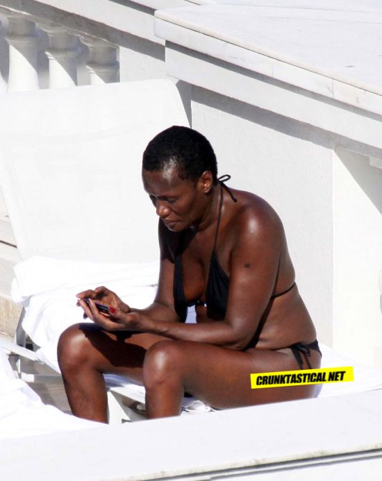 Star Tracks: Grace Jones Sunbathing In Rio | Crunk + Disorderly