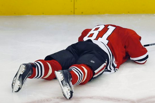  photo hossa sad on ice_zpswlolkwlf.png