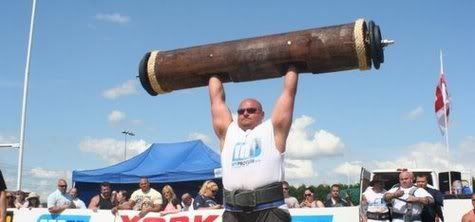 Laurence Shahlaei log lift at World's Strongest Man