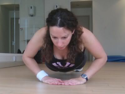 tricep press-up