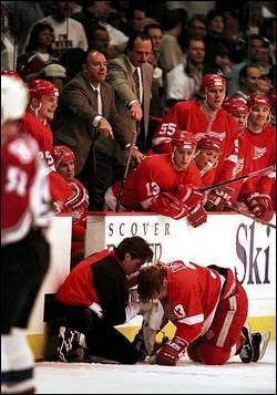 Kris Draper after being introduced to the Wings bench.