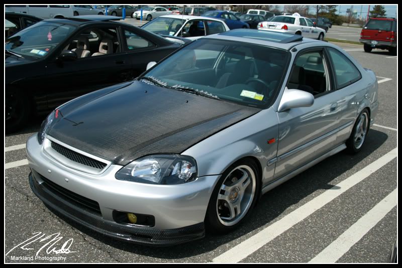 [Image: 71642515sv0.jpg]