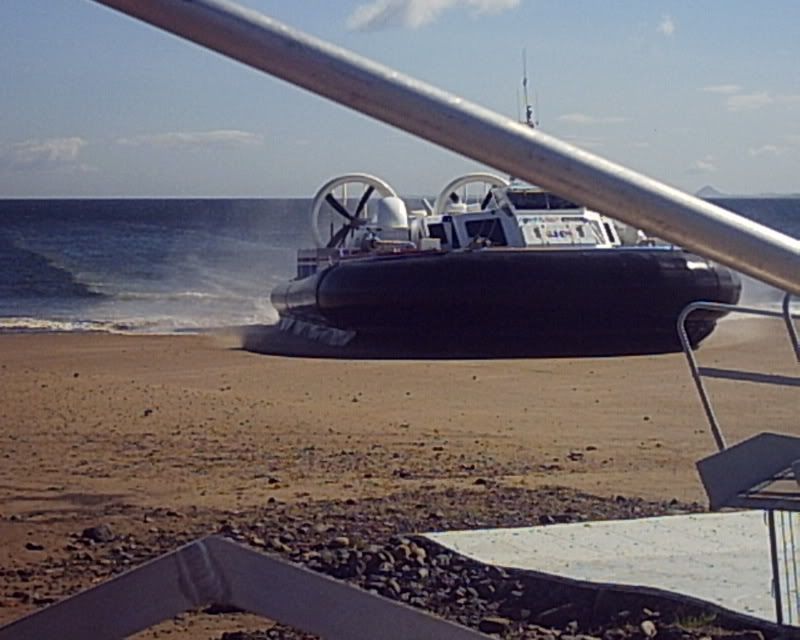 hovercraft005.jpg