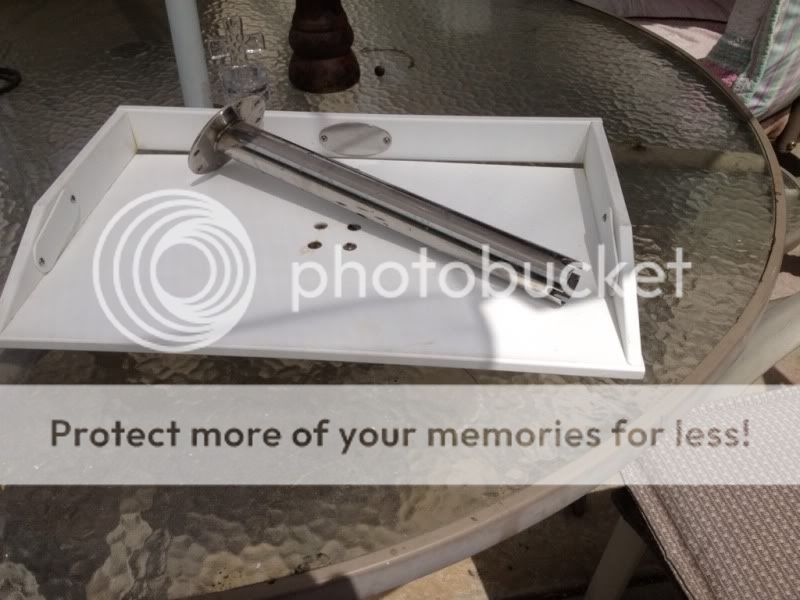 MINT CONDITION ROD HOLDER MOUNT CUTTING BOARD Bloodydecks