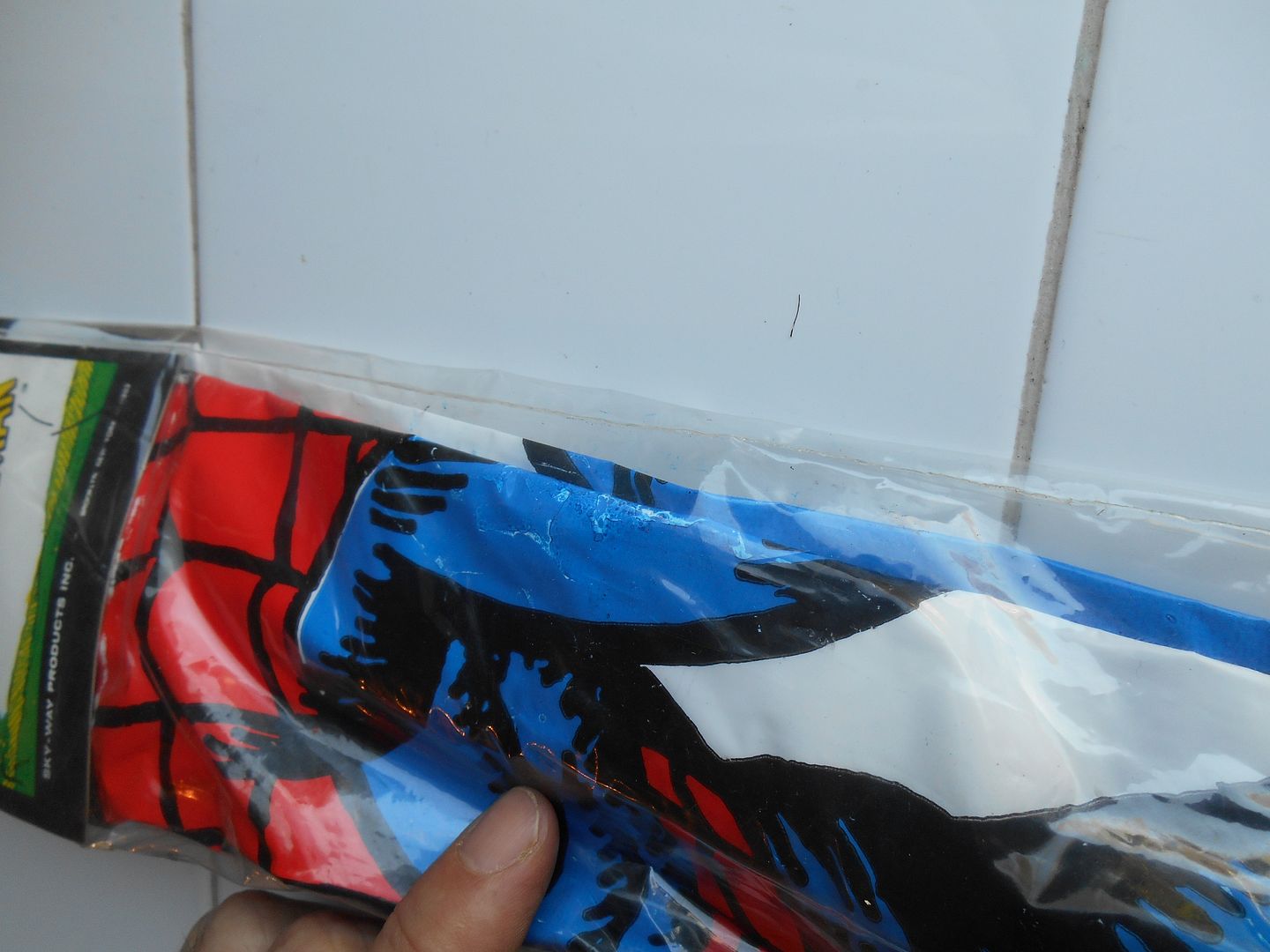 Sky Way SPIDERMAN High Flying Kite/'s MIP ~ Set of 2 Vintage 1979~ Giant 48x36 /& 26x36